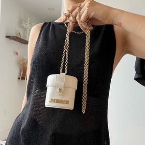 Jacquemus Mini Le Vanity Cylinder Chain White Bag